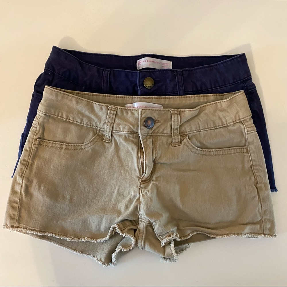 2-pc Bundle EUC No Boundaries Cut-Off Shorts, Khaki + Navy, Size 5